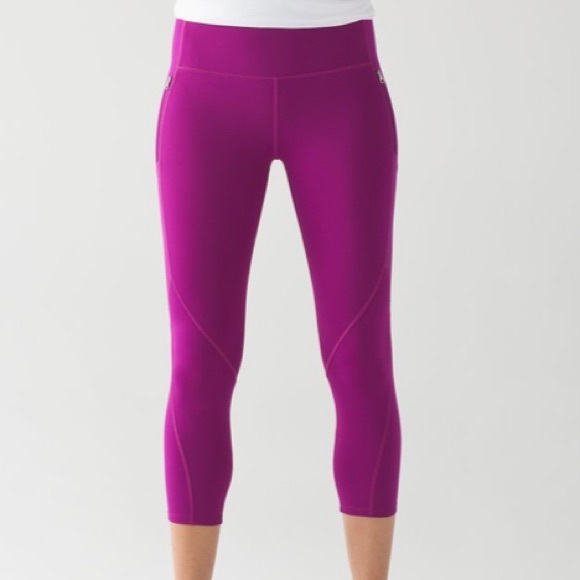 lululemon athletica Pants - Lululemon Rush‎ Hour 21" Crop Deep Fuschia size 4